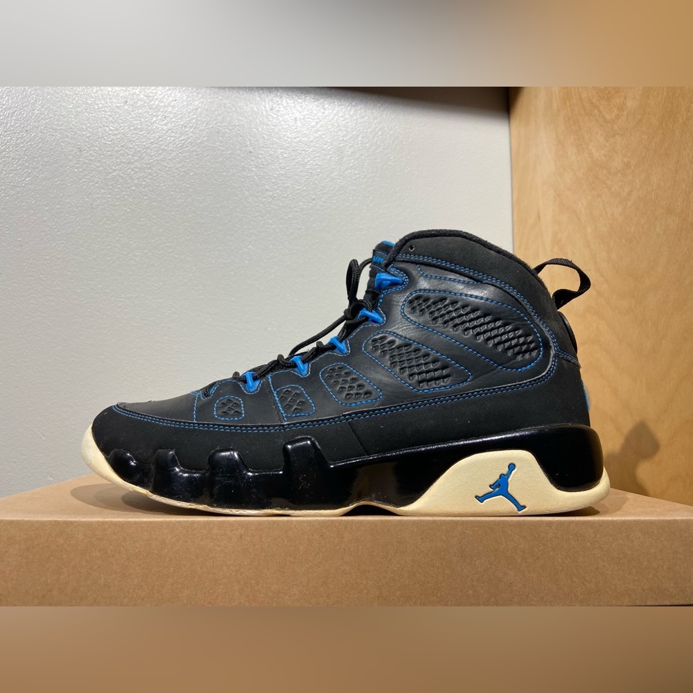 Air Jordan 9 Retro “Photo Blue”